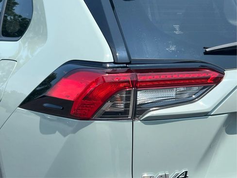 Used 2022 Toyota RAV4 XLE w/ Convenience Package AWD/4WD image 34