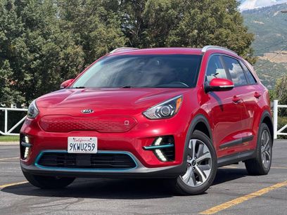 Used 2020 Kia Niro EX w/ Cold Weather Package