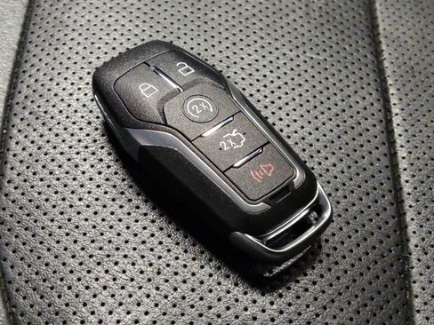 Used 2017 Ford Explorer Limited w/ Equipment Group 301A FWD image 32