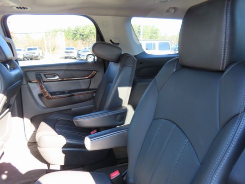 Used 2014 GMC Acadia Denali image 34