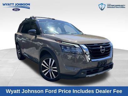Used 2023 Nissan Pathfinder Platinum