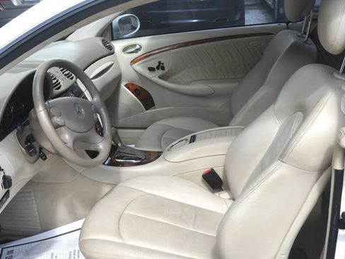 Used 2006 Mercedes-Benz CLK 350 Coupe image 16
