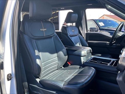 Used 2024 Ford F250 Platinum image 28