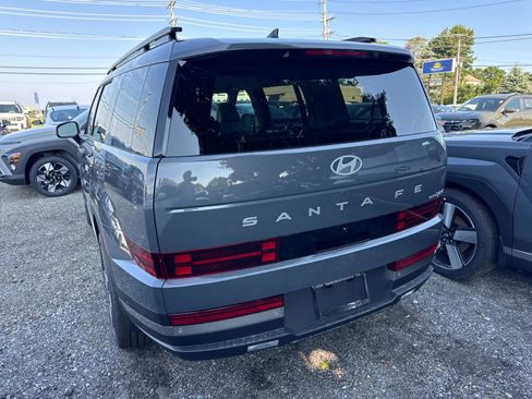 Used 2025 Hyundai Santa Fe Limited AWD/4WD image 3