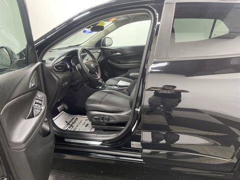 Used 2023 Buick Encore GX Select w/ Sport Touring Package image 9
