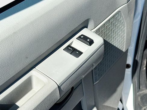 Used 2023 Ford E-450 and Econoline 450 Super Duty w/ Motorhome Prep Package image 16