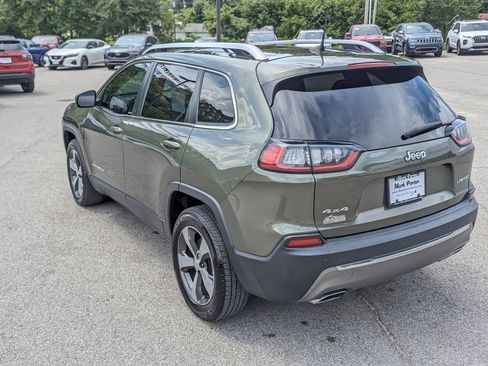 Used 2019 Jeep Cherokee Limited image 8