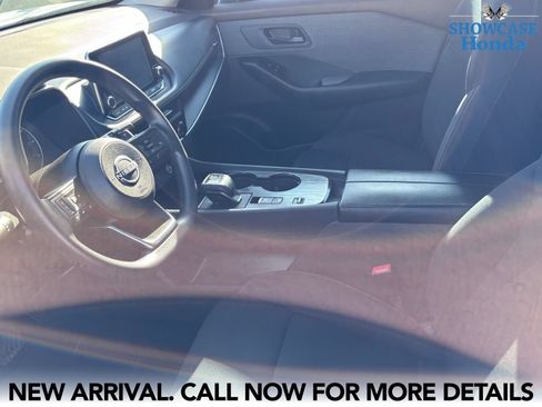 Used 2023 Nissan Rogue S FWD image 9