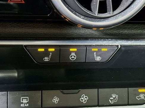 Certified 2022 Nissan Sentra SV w/ All-Weather Package FWD image 11