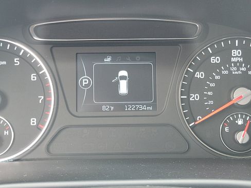 Used 2016 Kia Sorento LX w/ LX Convenience Package image 20