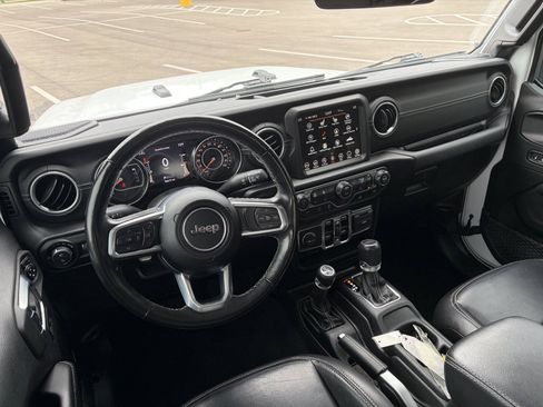 Used 2022 Jeep Gladiator Overland w/ Popular Equipment Package AWD/4WD image 10