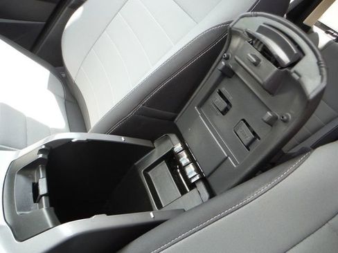 Used 2016 Ford Escape SE AWD/4WD image 21