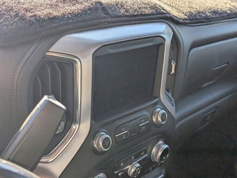 Used 2022 GMC Sierra 1500 SLE image 8