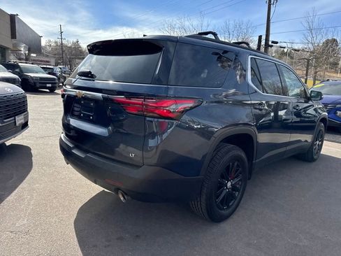 Used 2022 Chevrolet Traverse LT image 10