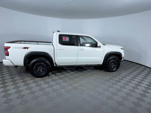 Certified 2025 Nissan Frontier PRO-4X image 9