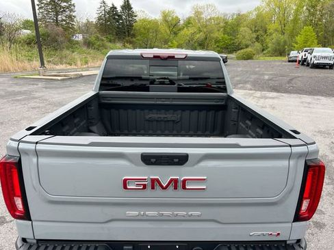 Used 2024 GMC Sierra 1500 AT4 w/ Technology Package AWD/4WD image 26