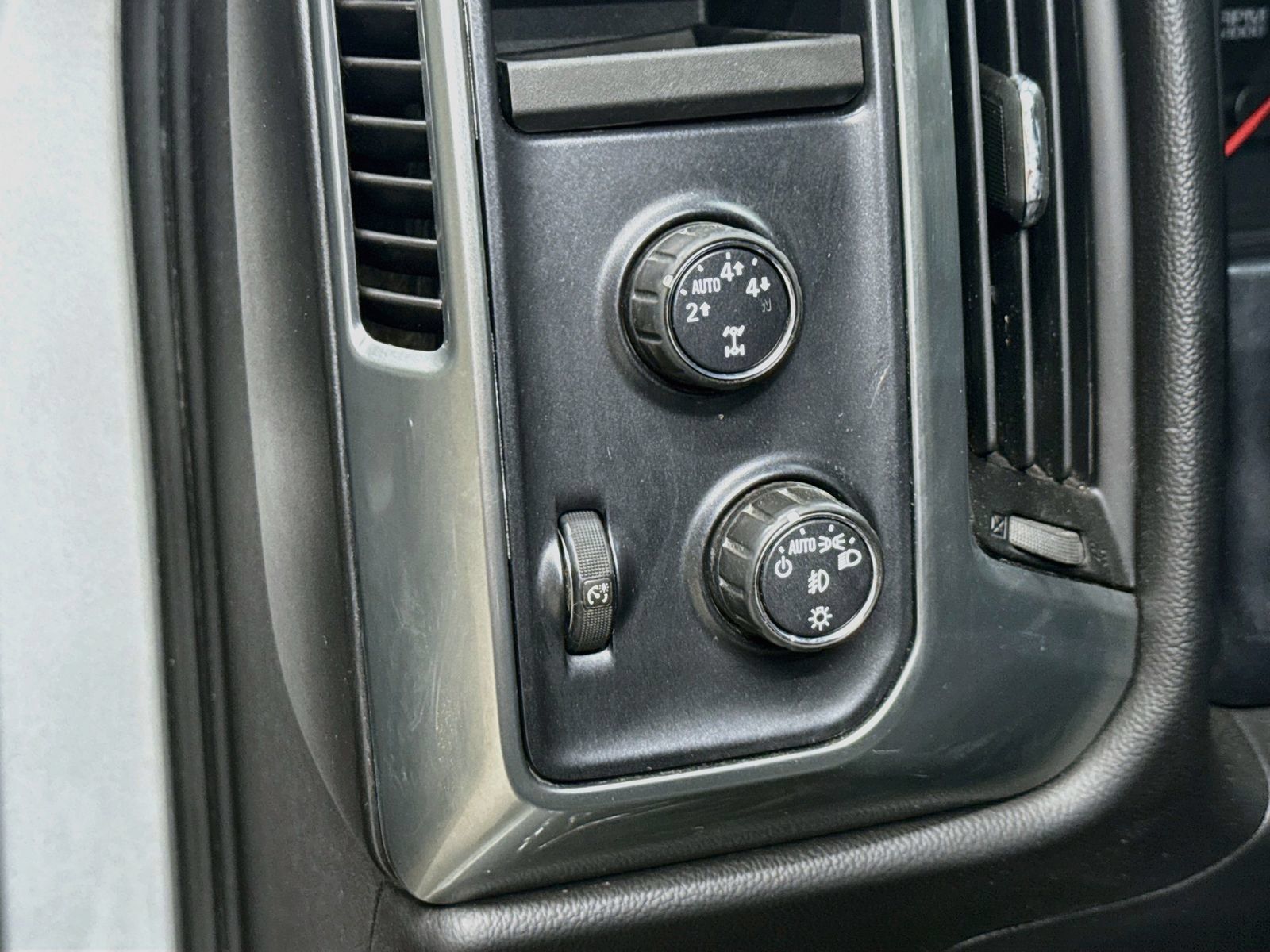 Used 2016 Chevrolet Silverado 1500 LT w/ All Star Edition AWD/4WD image 13