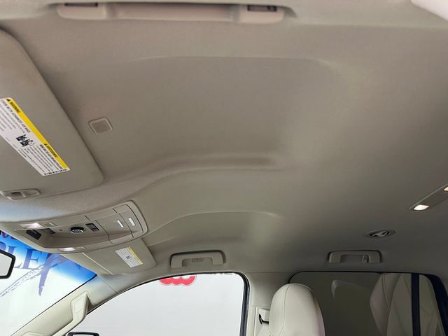 Used 2018 Cadillac Escalade 2WD image 22