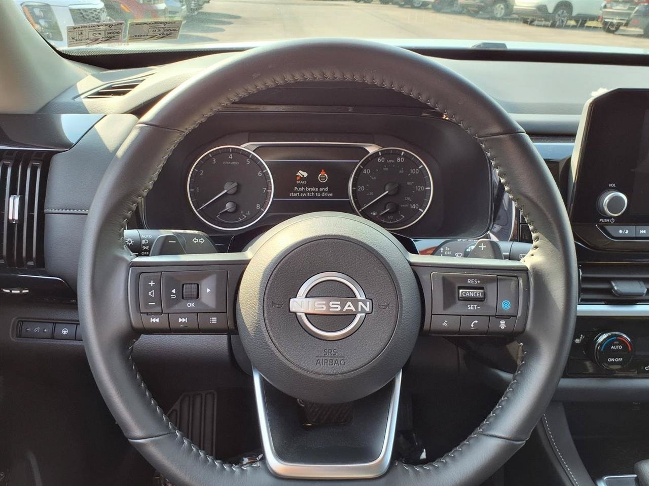Used 2025 Nissan Pathfinder SV AWD/4WD image 12