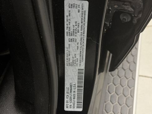 Used 2021 RAM 1500 Laramie w/ Sport Appearance Package AWD/4WD image 11