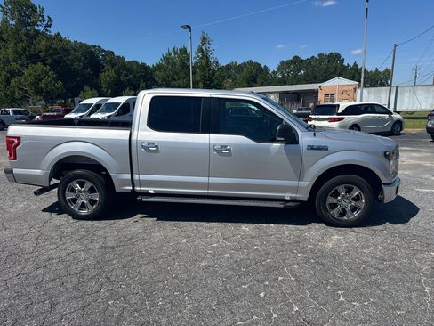 Used 2015 Ford F150 XLT w/ Equipment Group 302A Luxury RWD image 4