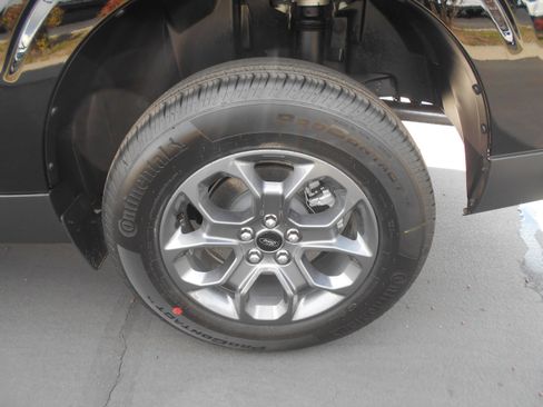 New 2025 Ford Maverick XLT image 14