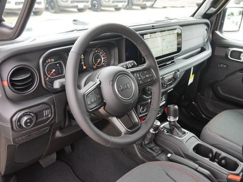 New 2026 Jeep Gladiator Rubicon AWD/4WD image 17