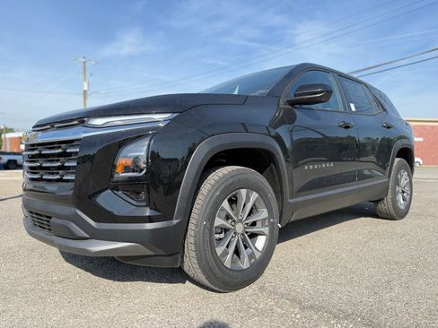New 2026 Chevrolet Equinox LT FWD image 2