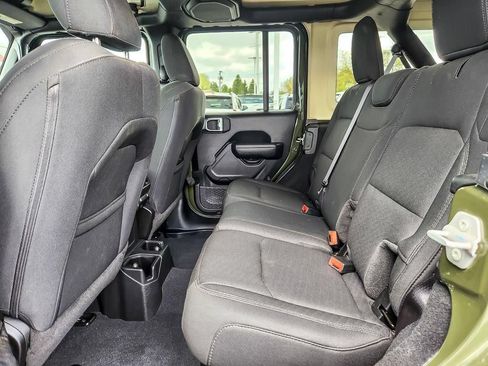 Used 2022 Jeep Wrangler Unlimited Sport AWD/4WD image 10