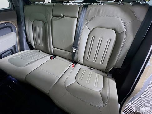 Used 2021 Land Rover Defender 110 S image 25