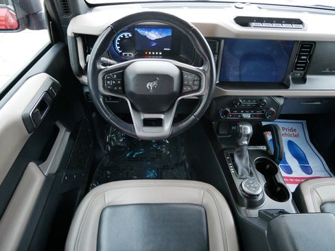 Used 2023 Ford Bronco Wildtrak image 10