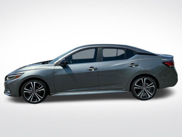 Used 2023 Nissan Sentra SR w/ SR Premium Package FWD image 4