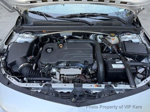 Used 2018 Chevrolet Malibu LT w/ Driver Confidence Package image 19