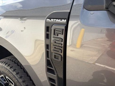 Used 2025 Ford F250 Platinum AWD/4WD image 13