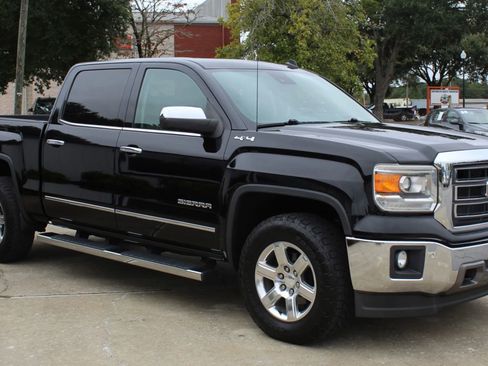 Used 2014 GMC Sierra 1500 SLT w/ Driver Alert Package image 7