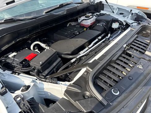 Used 2025 Chevrolet Silverado 1500 W/T w/ WT Value Package AWD/4WD image 96