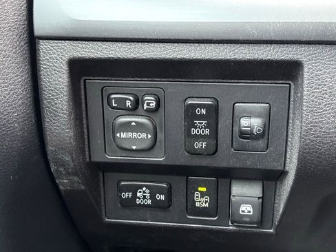 Used 2015 Toyota Tundra Limited image 13