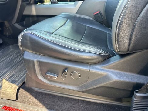 Used 2018 Ford F150 Raptor w/ Equipment Group 802A Luxury image 9