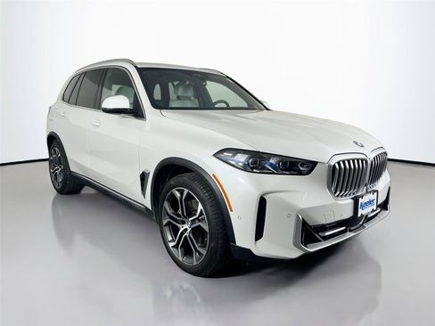 Used 2026 BMW X5 xDrive40i AWD/4WD image 8