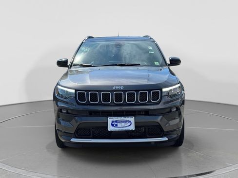 Used 2023 Jeep Compass Limited w/ Elite Group AWD/4WD image 2