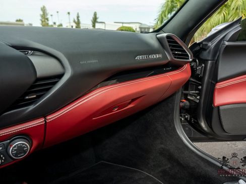 Used 2017 Ferrari 488 GTB RWD image 26