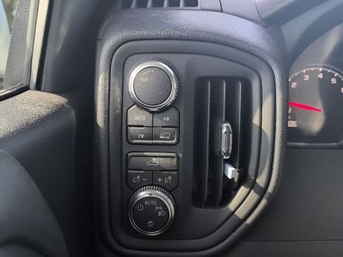 Used 2025 GMC Sierra 1500 Pro w/ Pro Value Package AWD/4WD image 16