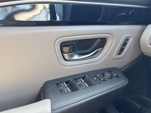 Used 2023 Honda Pilot Touring image 27