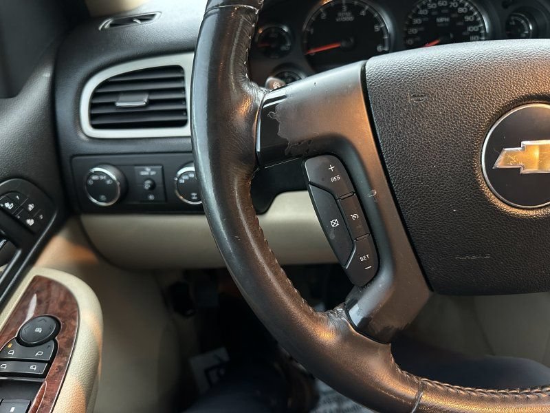 Used 2008 Chevrolet Avalanche LTZ w/ LTZ Preferred Equipment Group AWD/4WD image 20