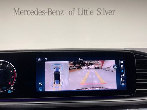 Used 2024 Mercedes-Benz GLS 450 4MATIC image 35