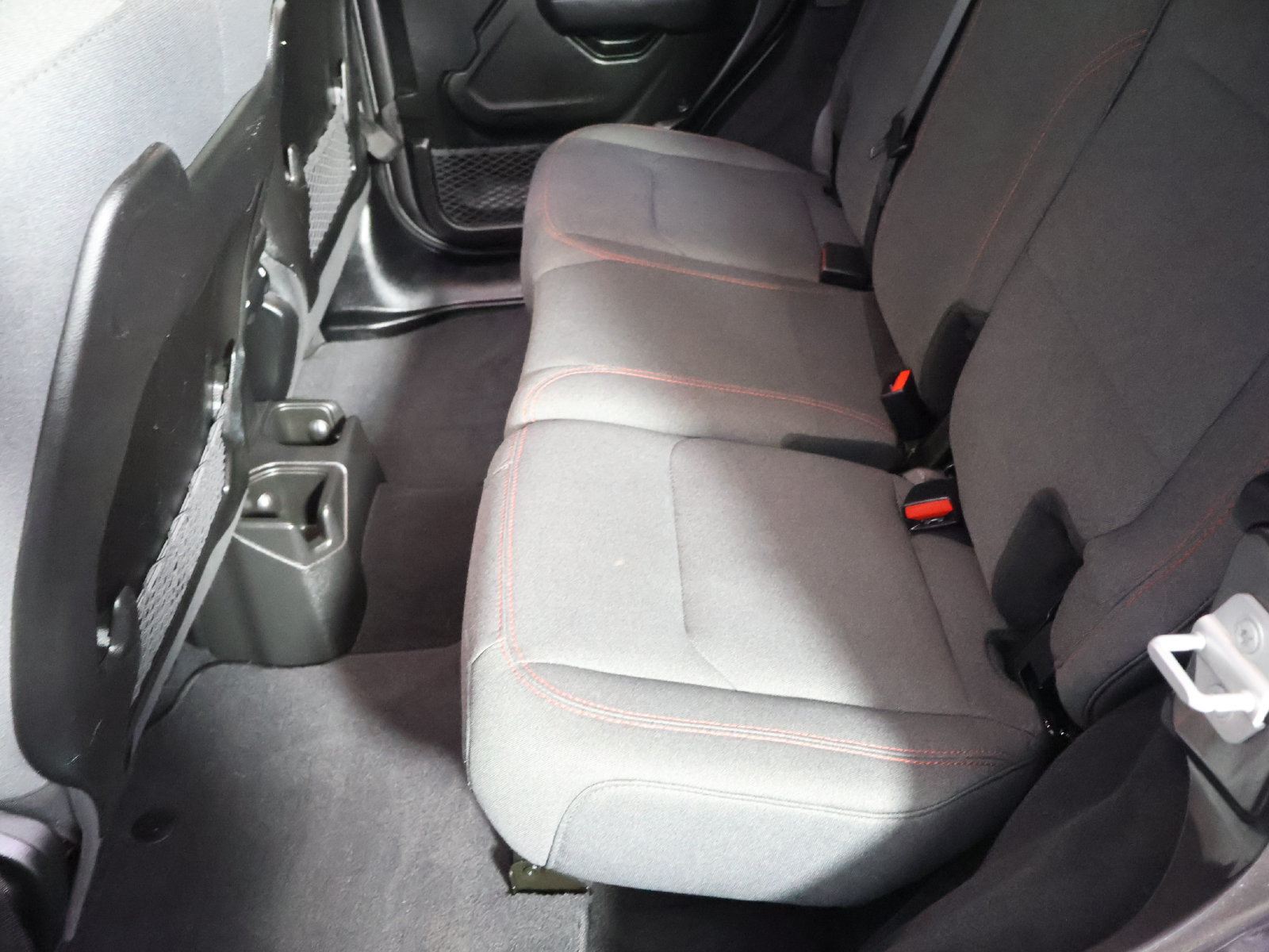 Used 2025 Jeep Wrangler Unlimited Rubicon AWD/4WD image 38