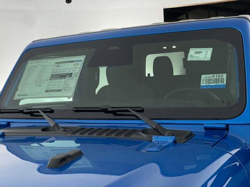 New 2026 Jeep Gladiator Willys image 25