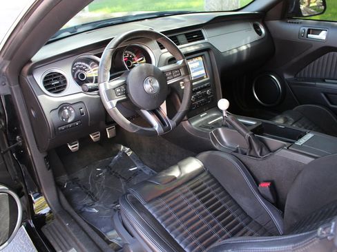 Used 2013 Ford Mustang Shelby GT500 image 8