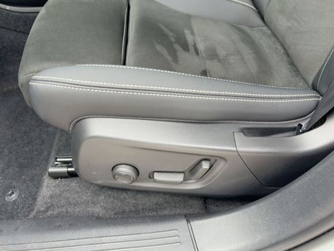 Certified 2023 Volvo C40 P8 Recharge Ultimate image 13