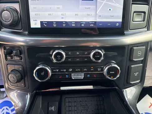 Used 2023 Ford F150 Lariat w/ Max Trailer Tow Package AWD/4WD image 29